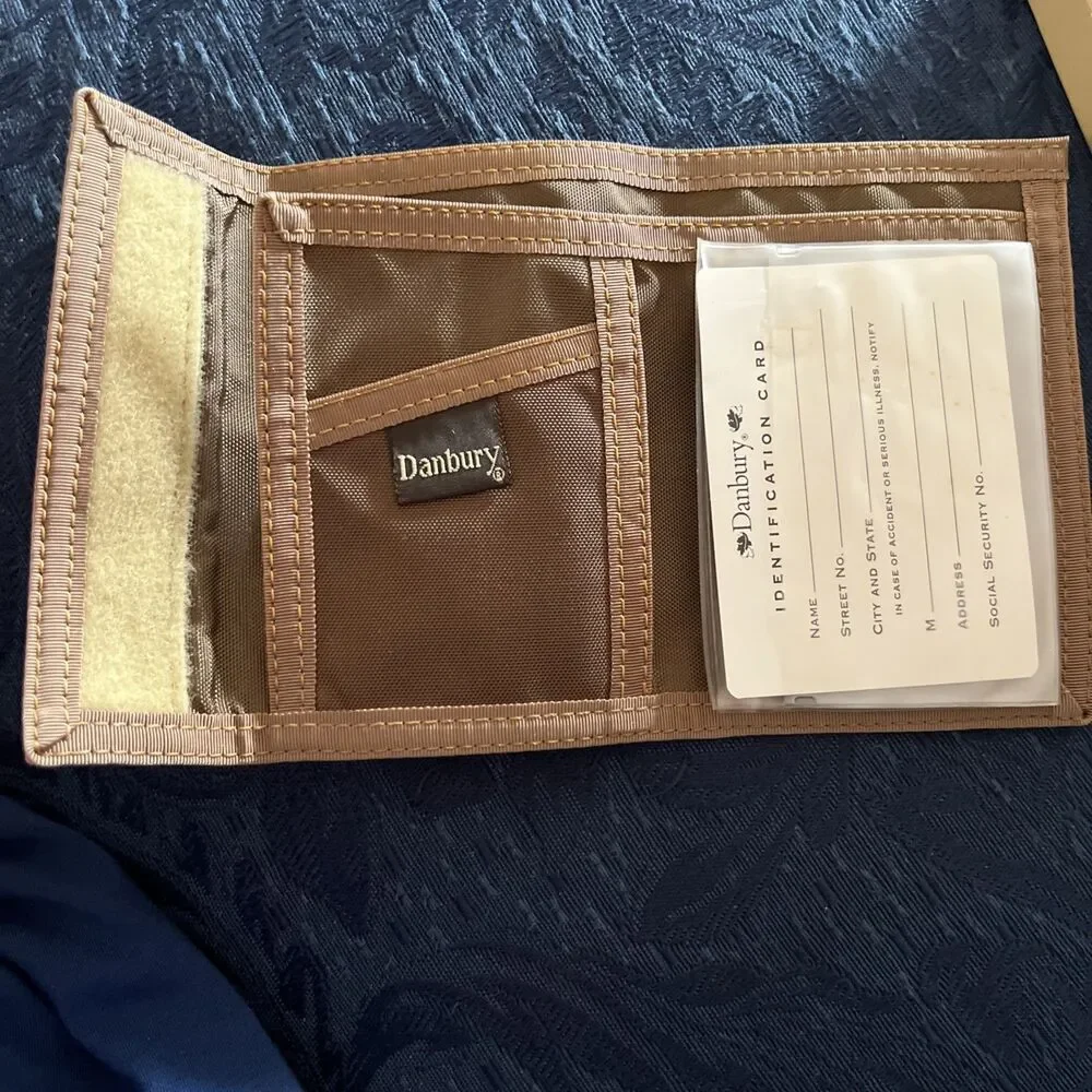 Vintage 1980s Nylon Duck  Tri-Fold Wallet Checkbook Danbury Made In USA New
